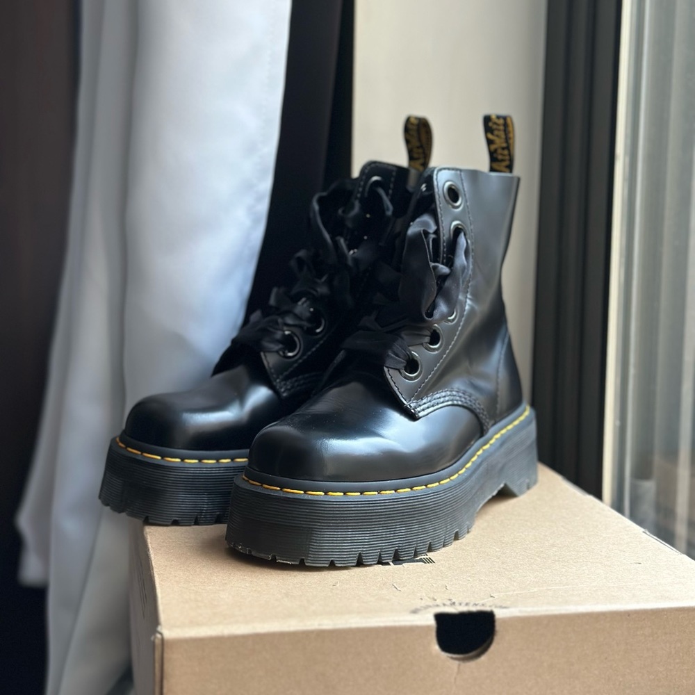 DR. MARTENS Jadon Womens Platform Boots